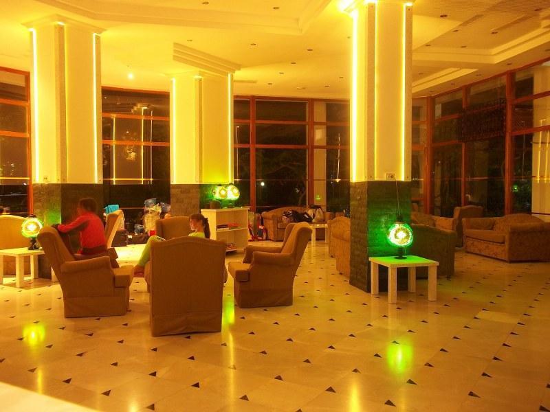 Green Peace Hotel Махмутлар Екстериор снимка