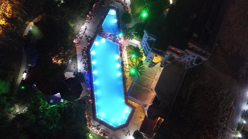 Green Peace Hotel Махмутлар Екстериор снимка